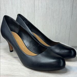 Clarks Women's Black Soft Cushion Shoes